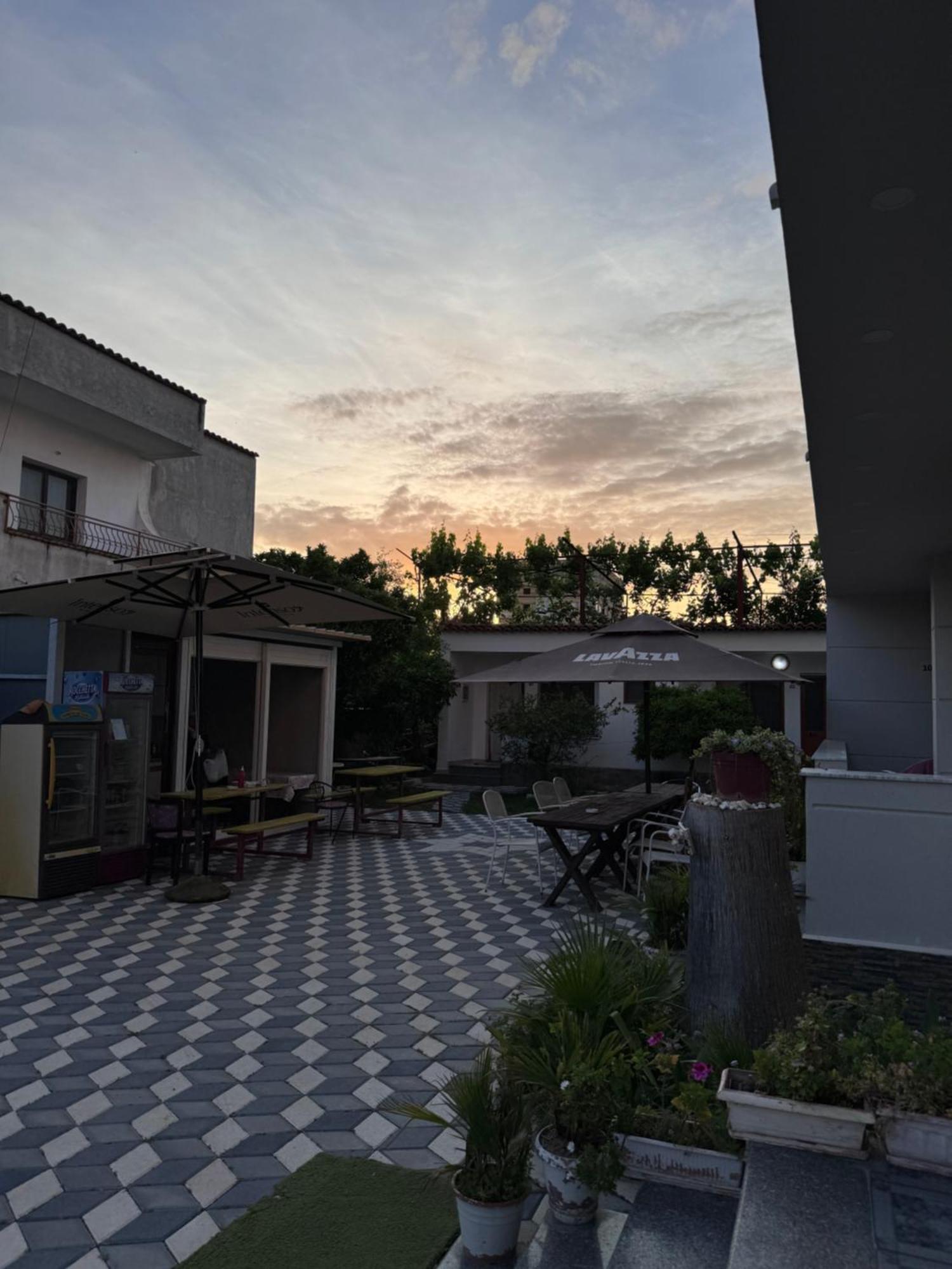 Vila Cano Hotel Драч Екстериор снимка